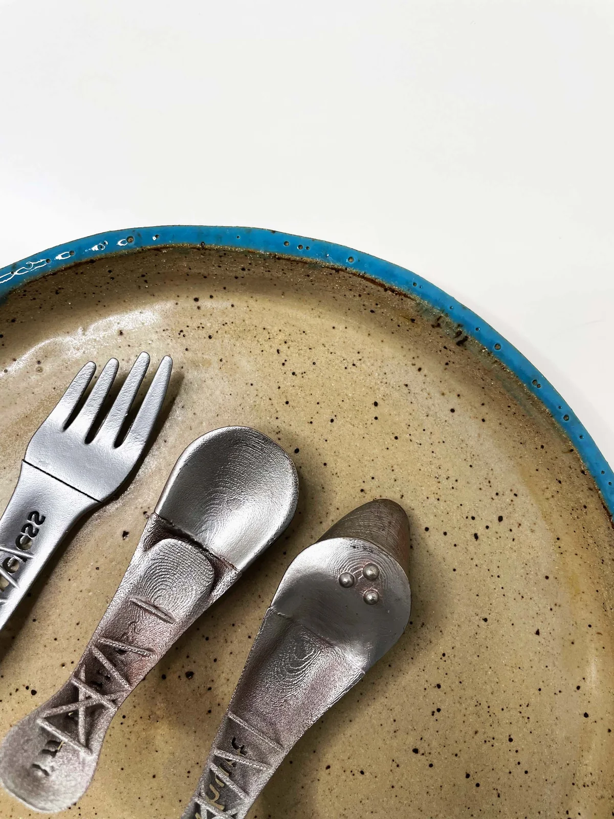 The full set of HEED utensils